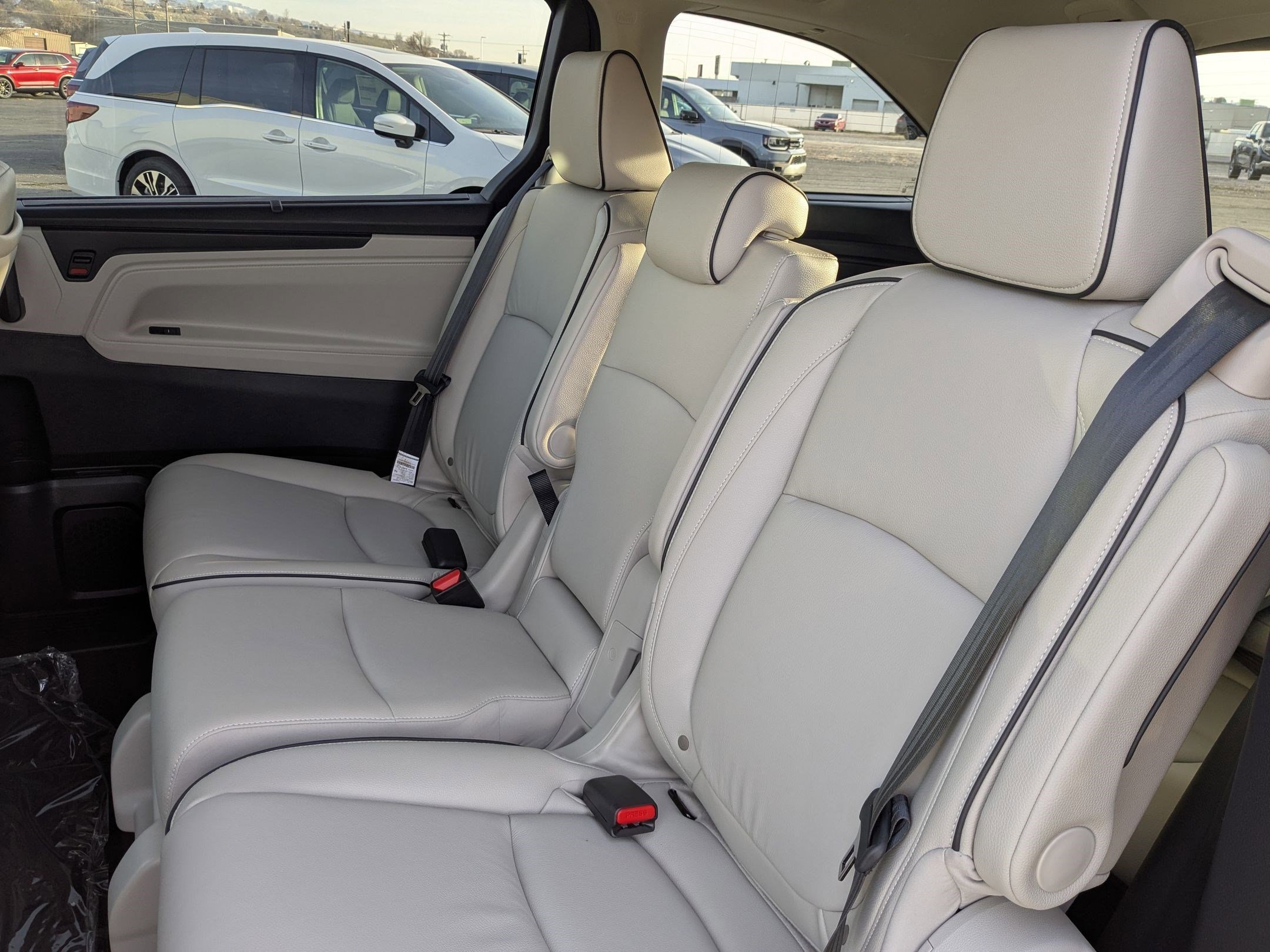 2026 Honda Odyssey Touring - Photo 16