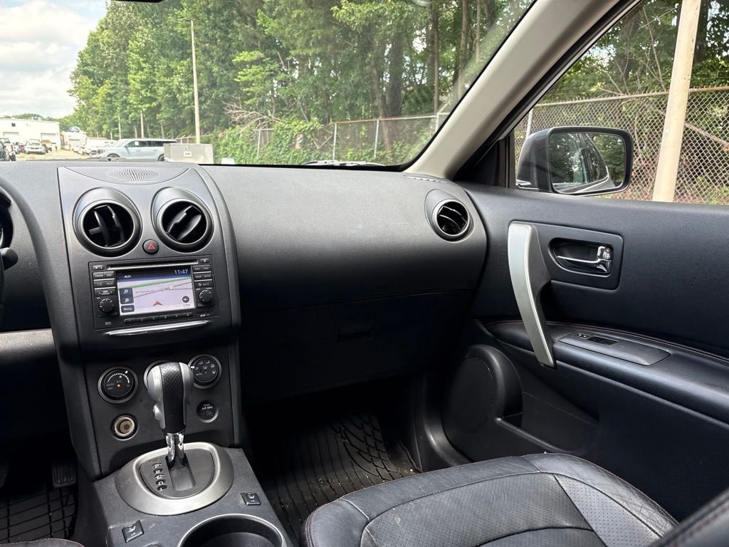 Used 2012 Silver Nissan SL image 11