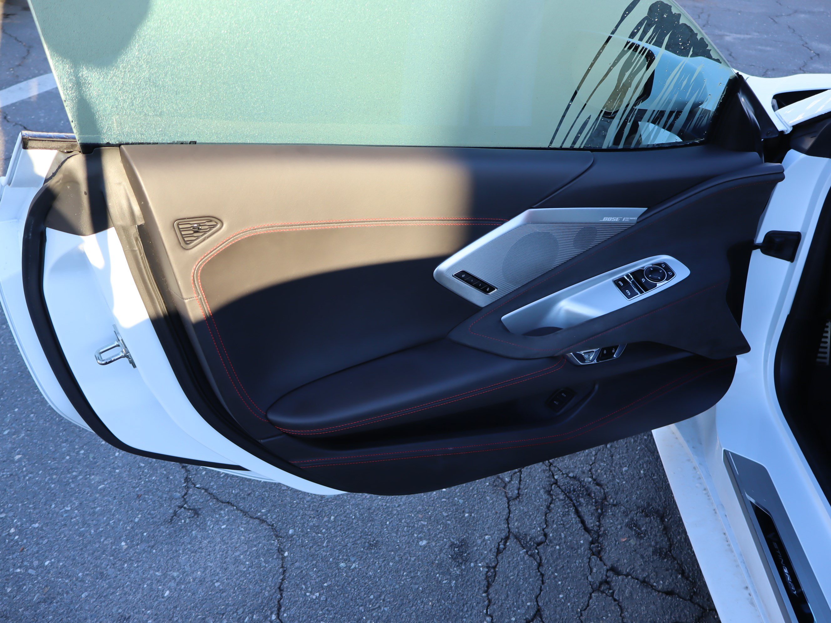 Used 2024 Arctic White Chevrolet 3LT image 12