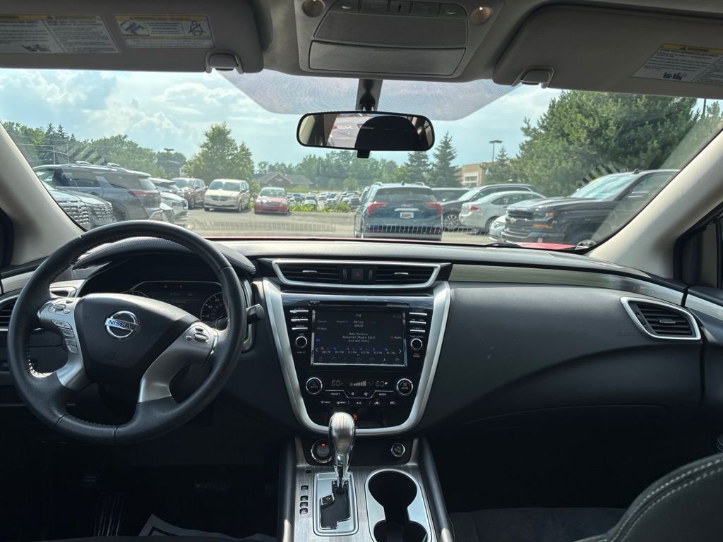Used 2015 Red Nissan SV image 14