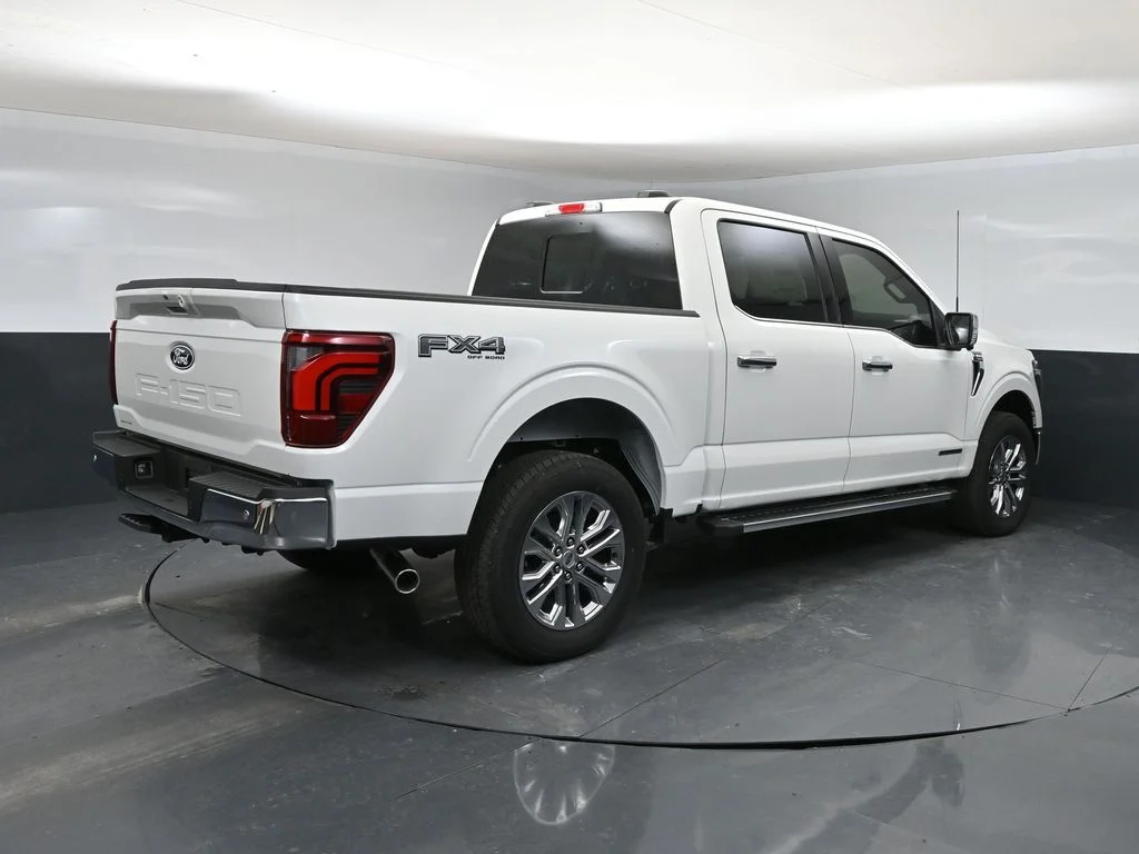 New 2025 White Ford Lariat image 2