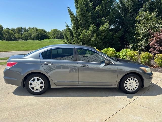 Used 2011 Gray Honda LX image 5
