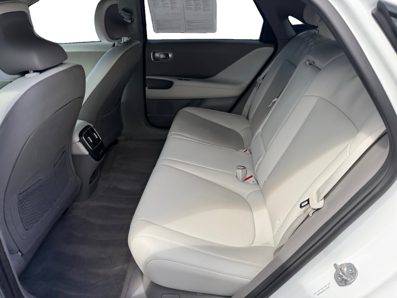 Used 2025 White Hyundai SEL image 16