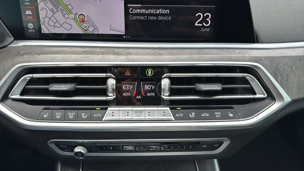 Certified Used 2023 Alpine White BMW sDrive40i image 18