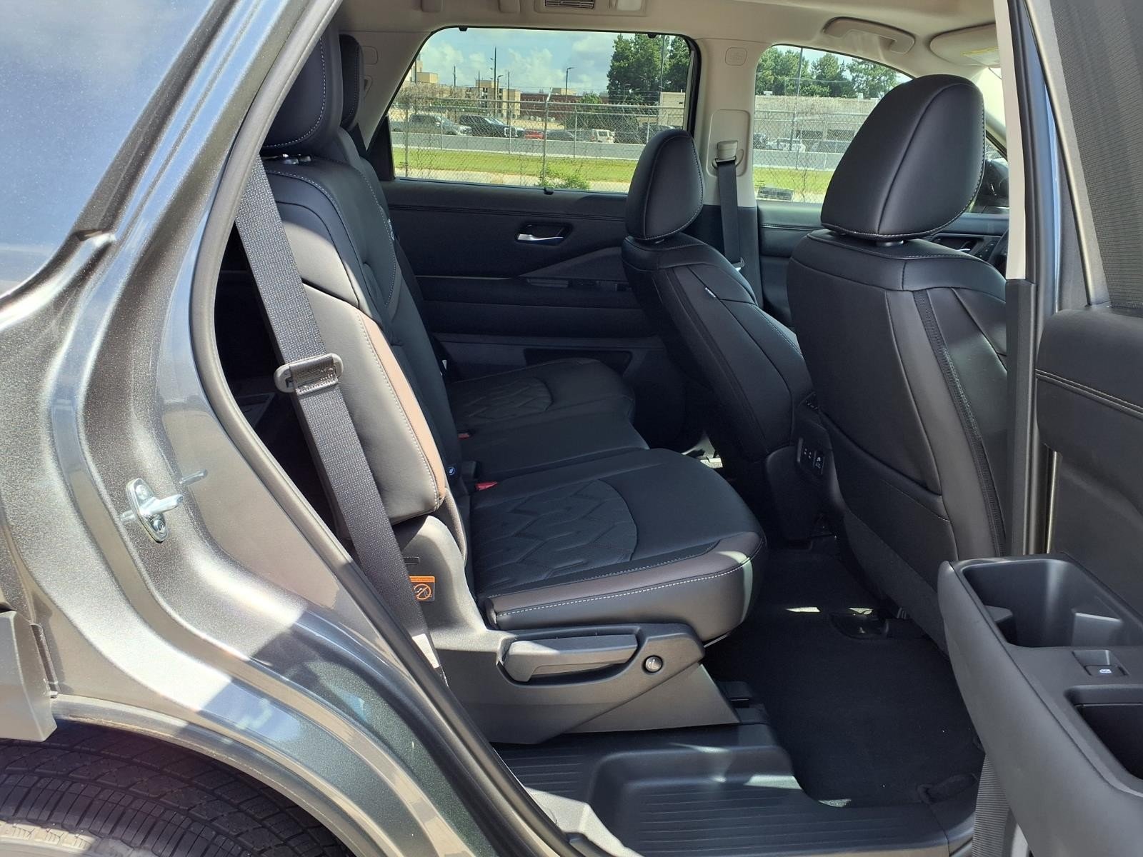 2026 Nissan Pathfinder Platinum Gray at Robbins Nissan