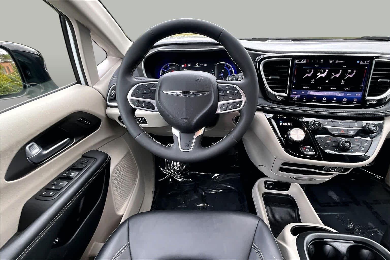 Used 2024 Bright White Clearcoat Chrysler Hybrid Select image 6