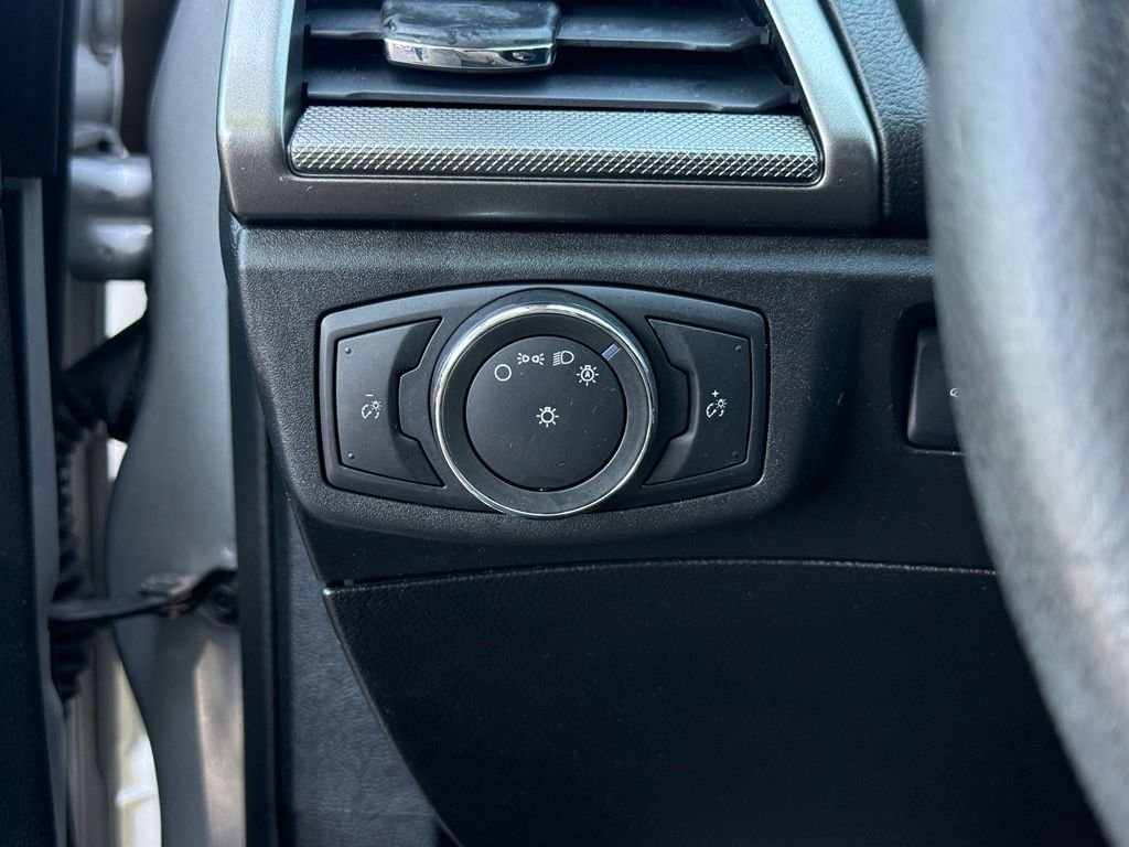 Used 2017 Silver Ford SE image 16