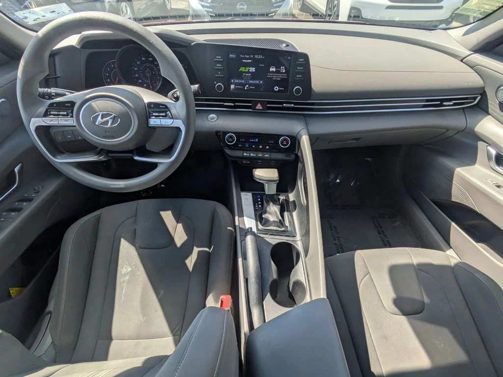 Used 2023 Red Hyundai SEL image 14