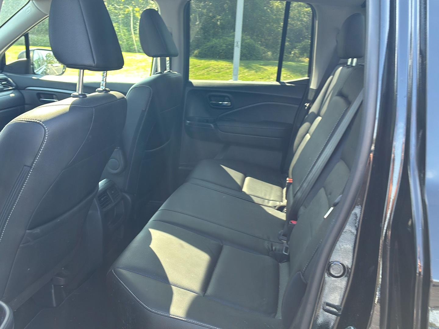 Used 2023 Crystal Black Pearl Honda RTL image 18