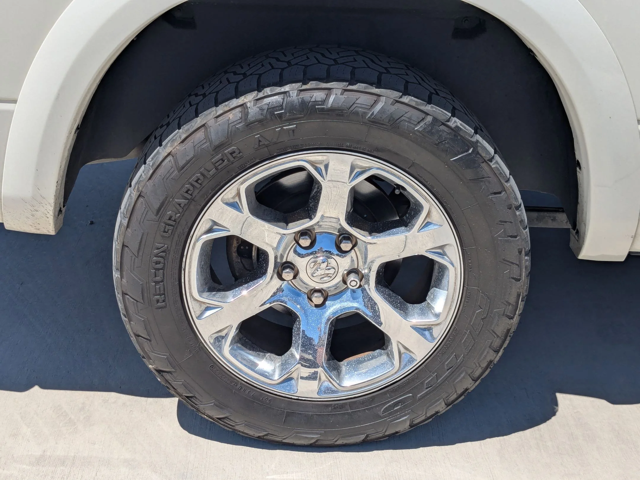 Used 2017 Pearl White Ram Laramie image 12
