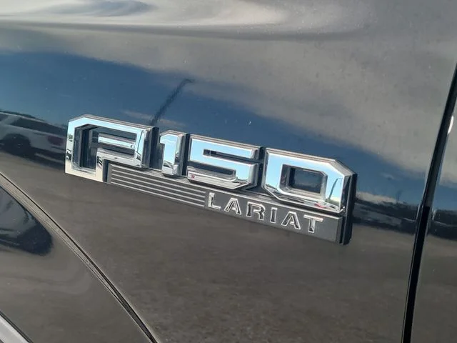 Used 2020 Black Ford Lariat image 9