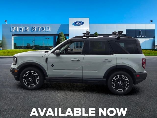 Used 2021 Green Ford Outer Banks image 4