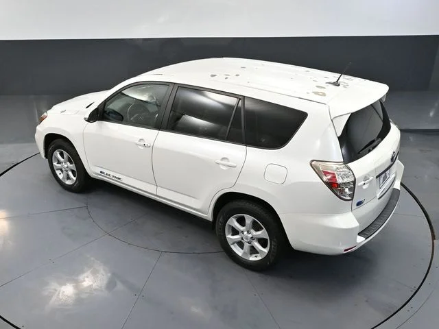 2012 Toyota RAV4 EV - Photo 49