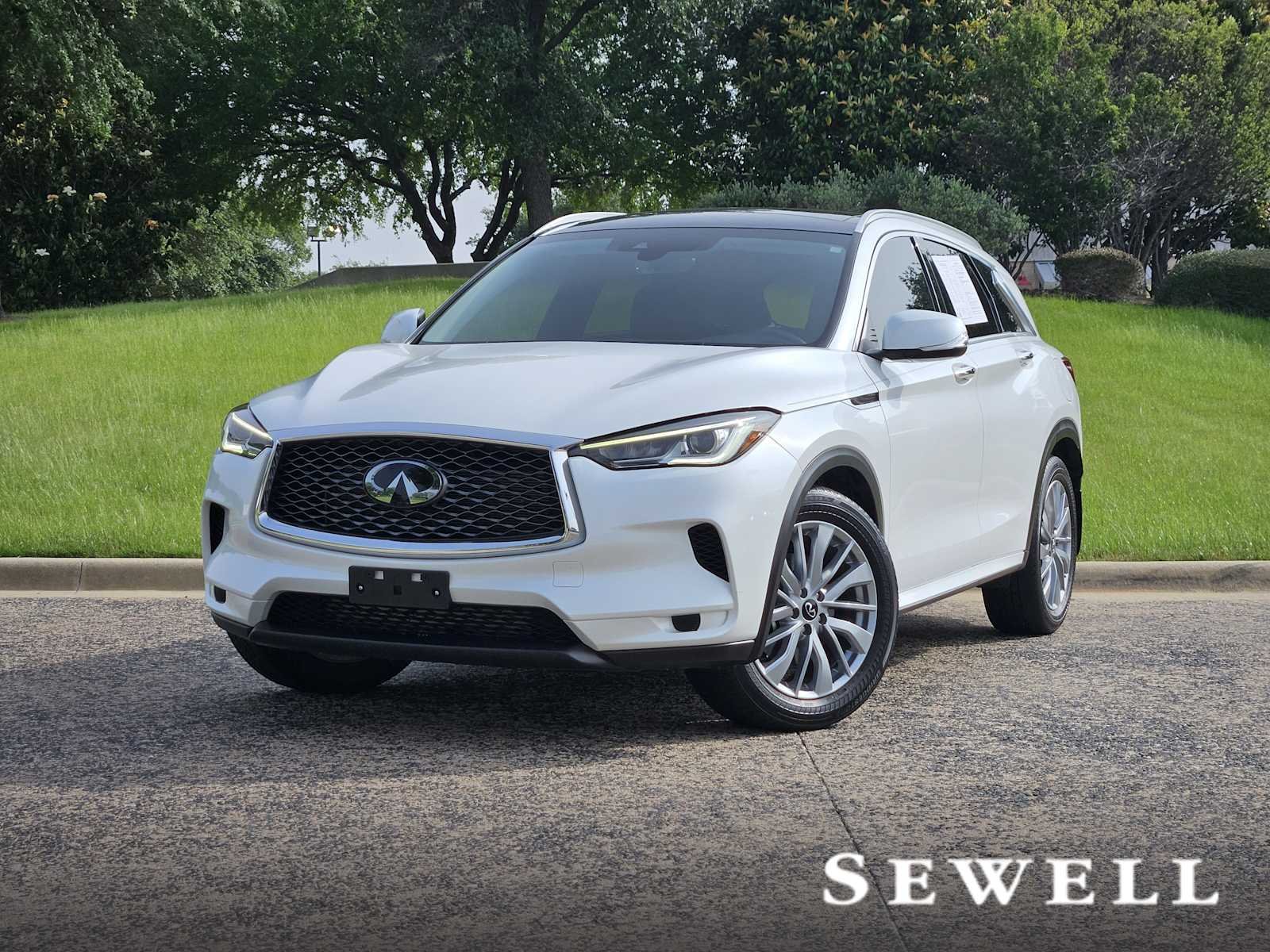 2023 INFINITI QX50 Luxe