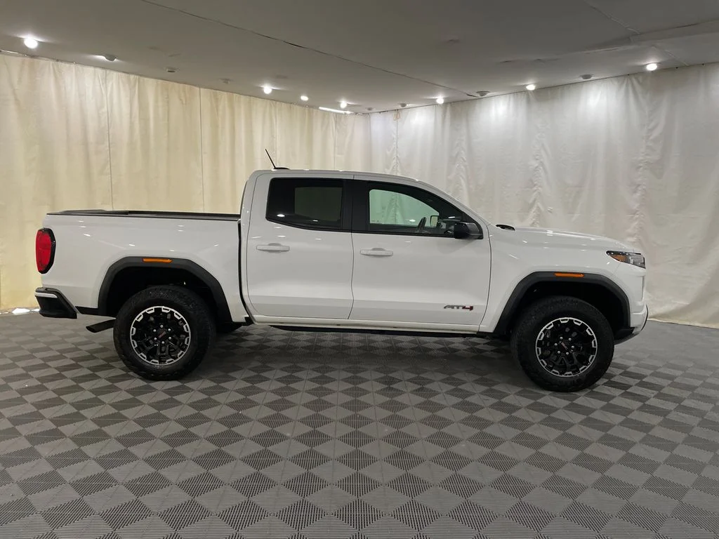 Certified Used 2026 Summit White GMC 4WD AT4 image 4