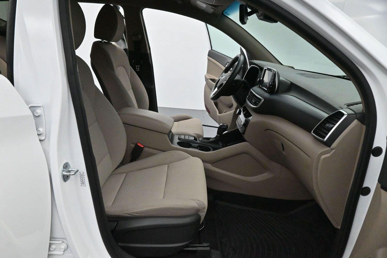 Used 2021 White Cream Hyundai Sport image 30