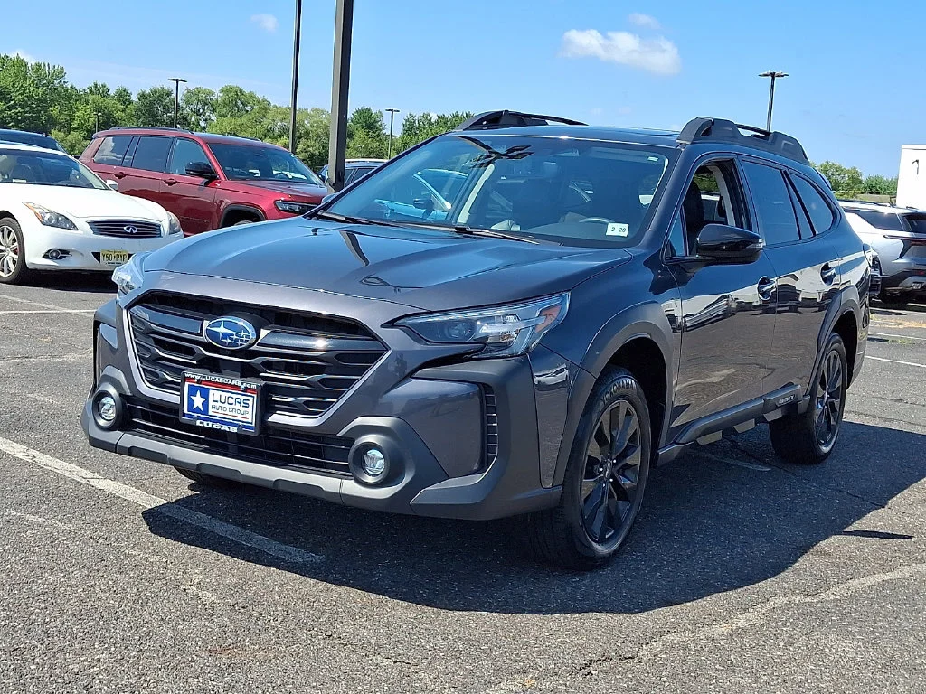 Used 2023  Subaru Onyx Edition XT image 5
