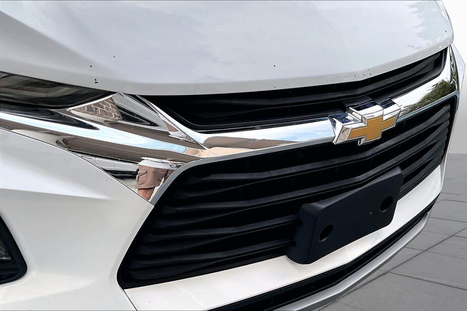 Used 2020 Summit White Chevrolet LT image 29
