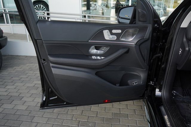 New 2026 Black Mercedes-Benz GLS 450 image 14