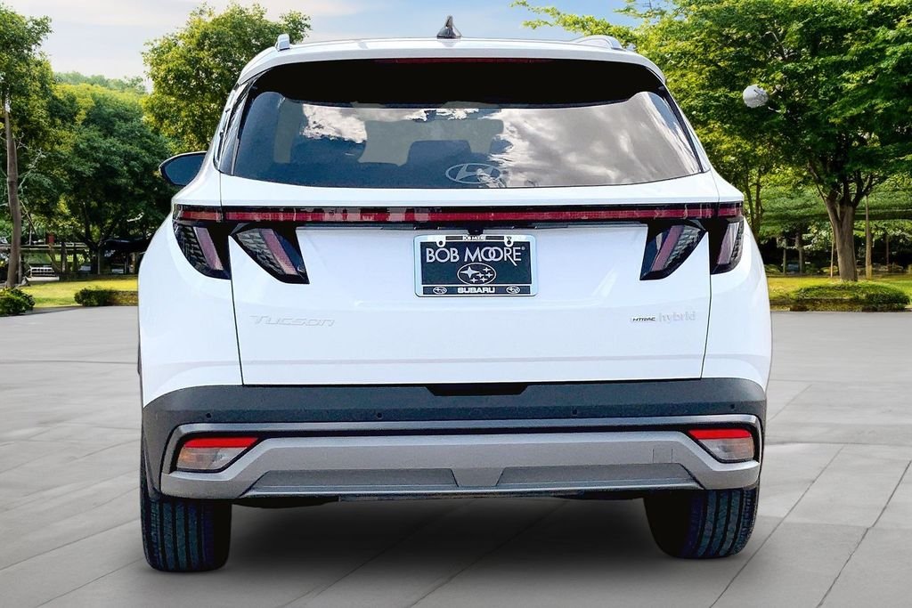 Used 2025 White Hyundai Limited image 5
