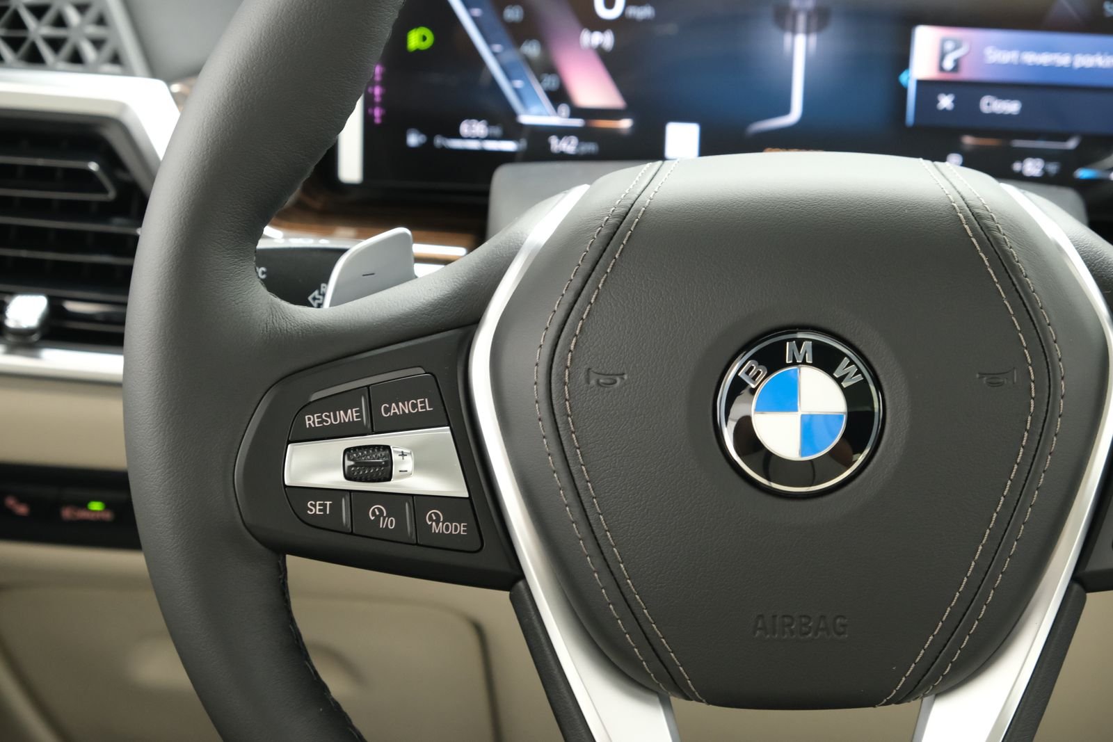 New 2026 Dravit Grey Metallic BMW xDrive40i image 16