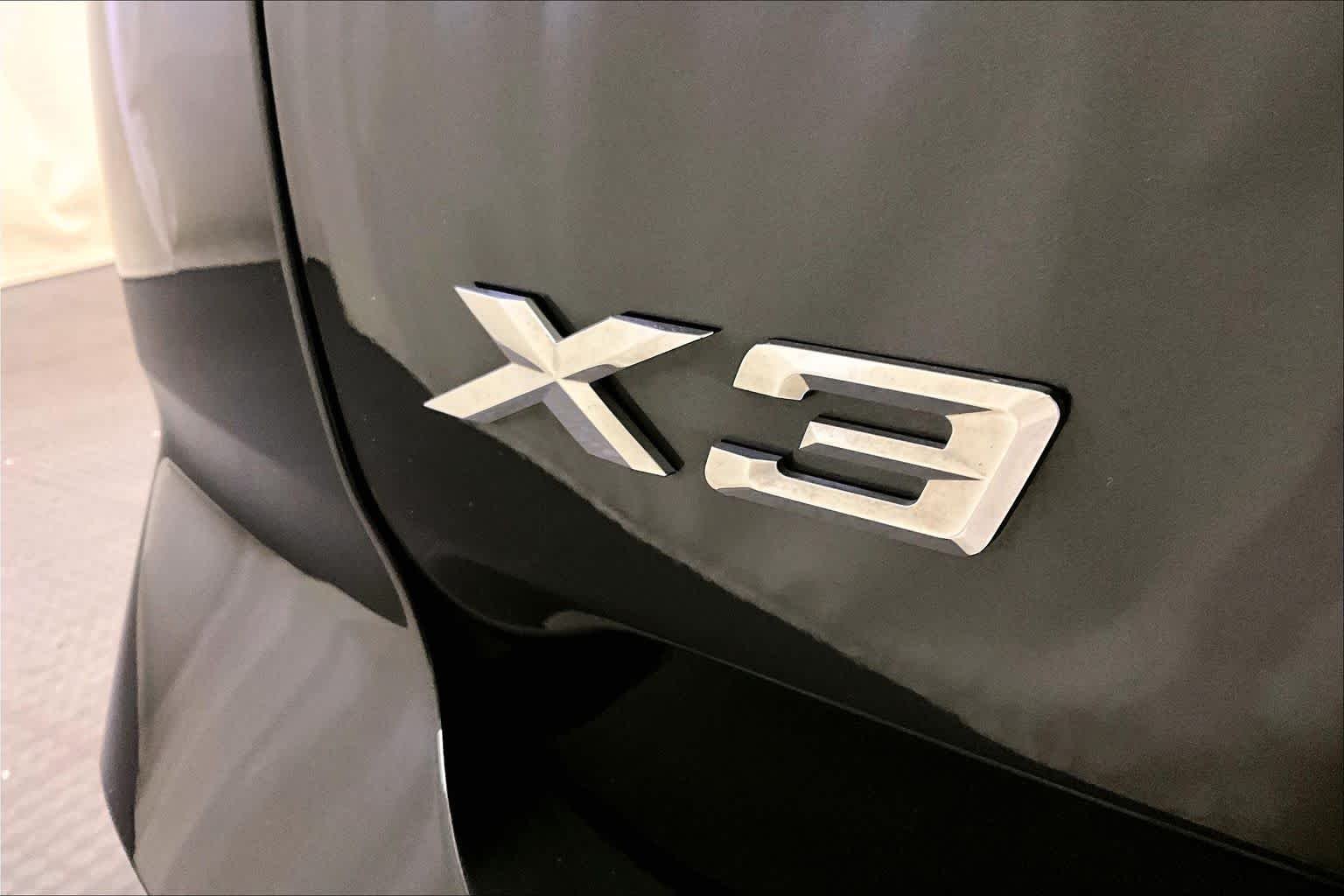 Certified Used 2023 Dark Graphite Metallic BMW xDrive30i image 9