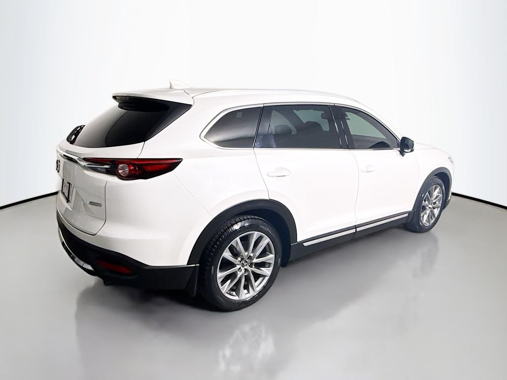 Used 2018 Snowflake White Pearl Mica Mazda Signature image 7