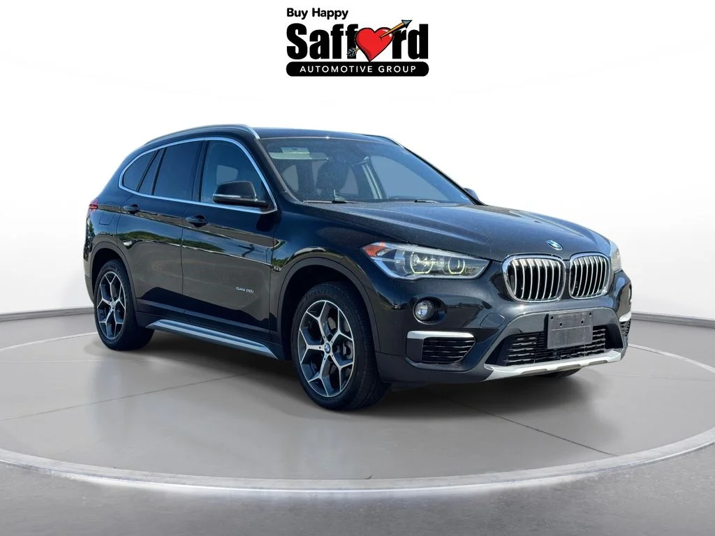 Used 2018 Black BMW sDrive28i image 10