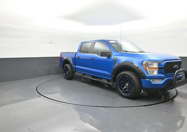 Certified Used 2021 Blue Ford XL image 2