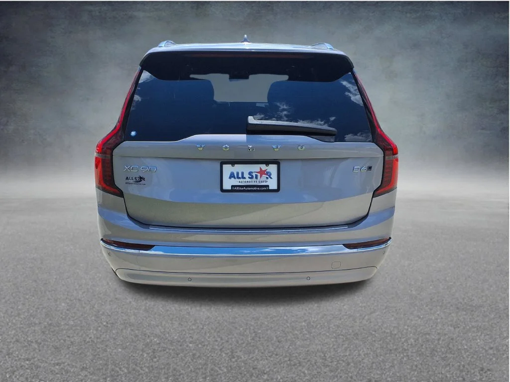 2026 Volvo XC90 Plus - Photo 6