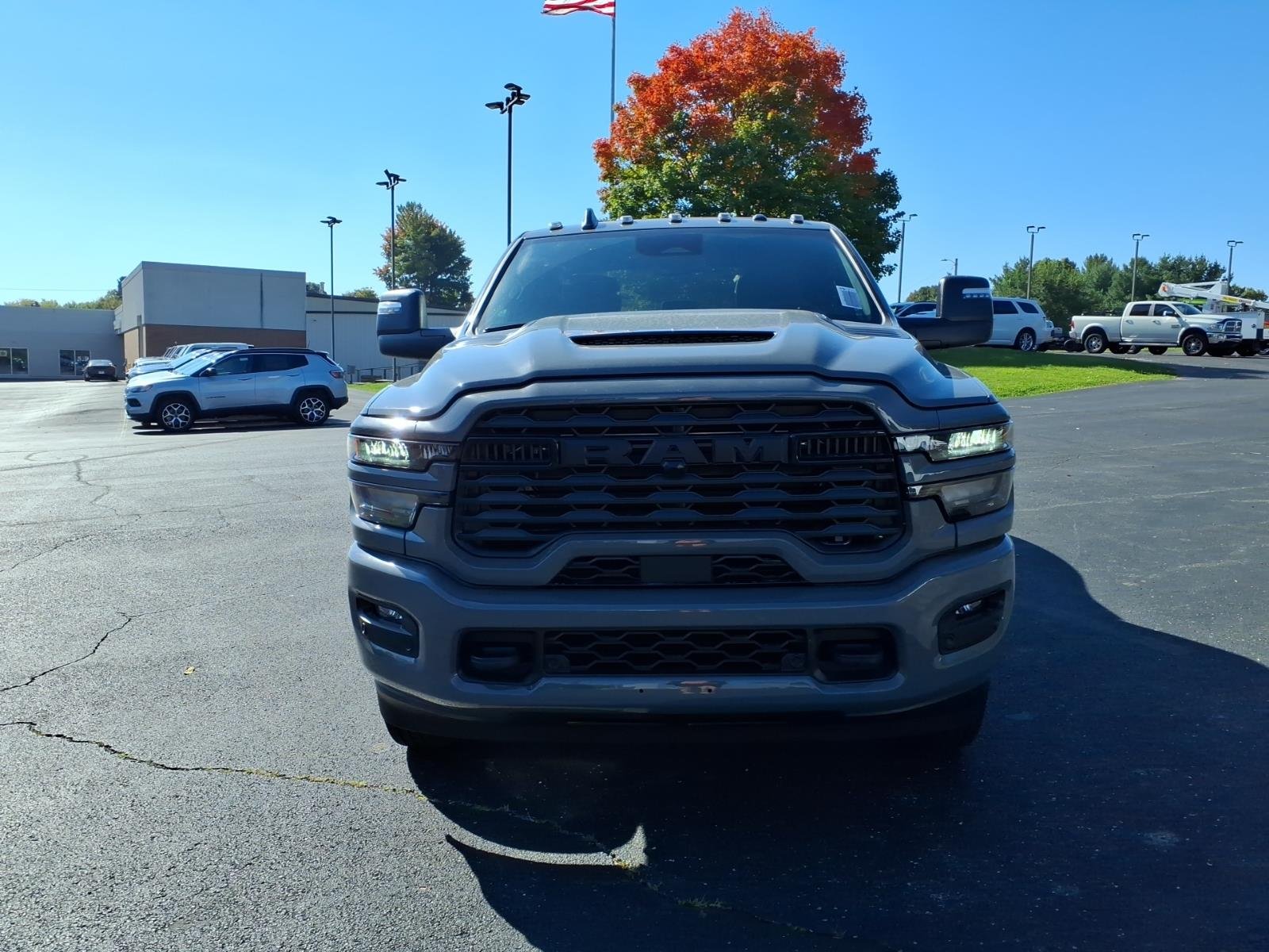New 2027 Ceramic Gray Clear-Coat Exterior Paint RAM Big Horn image 2