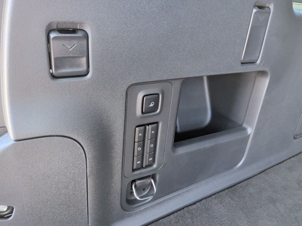New 2027 Dark Matter Gray Metallic Ford MAX Platinum image 46
