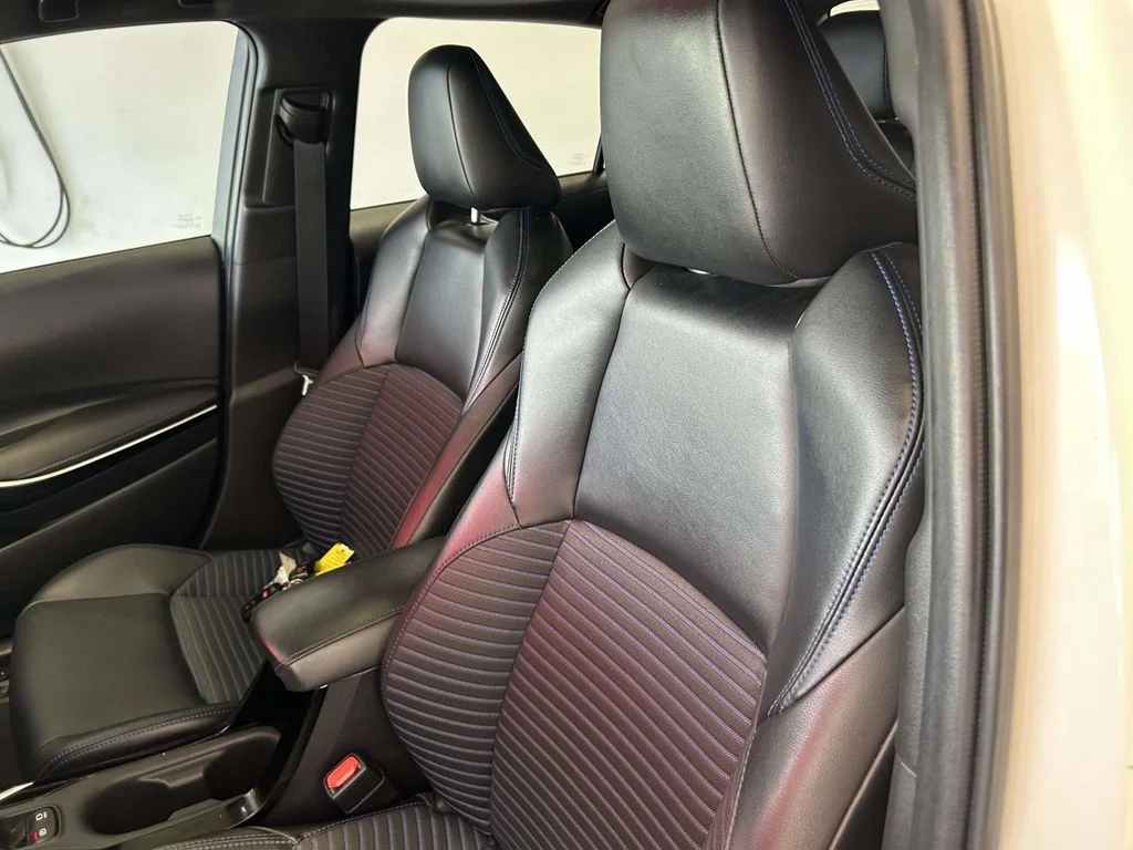 Used 2022 White Toyota XSE image 18