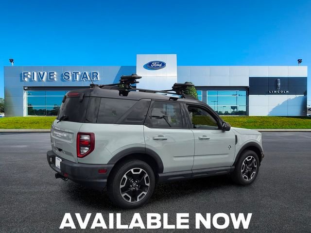 Used 2021 Green Ford Outer Banks image 8