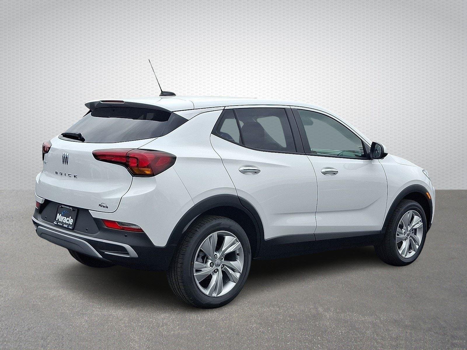 New 2026 Summit White Buick Preferred image 5