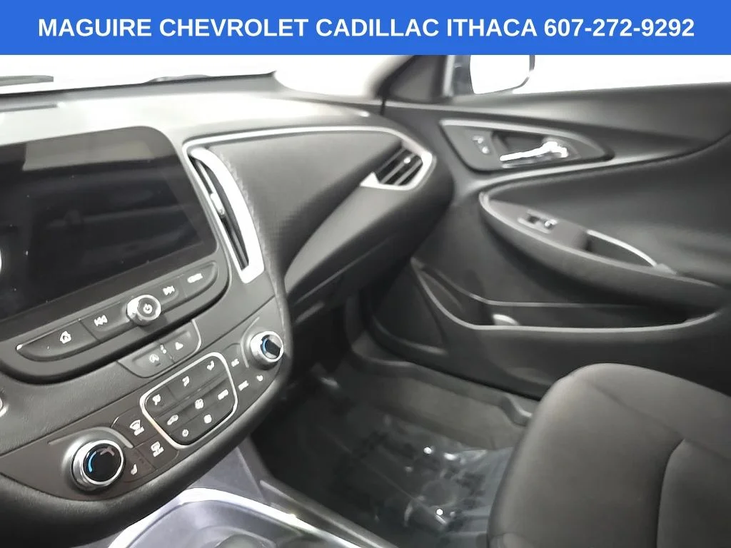 Used 2023 Gray Chevrolet LT image 24