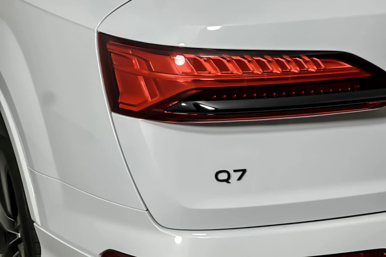 New 2026 Glacier White Metallic Audi Premium Plus 55 quattro *Ltd Avail* image 28