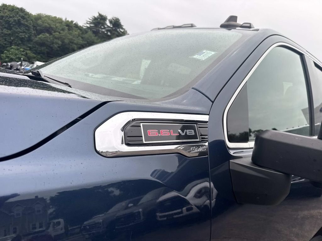 Used 2020 Blue GMC SLE image 10