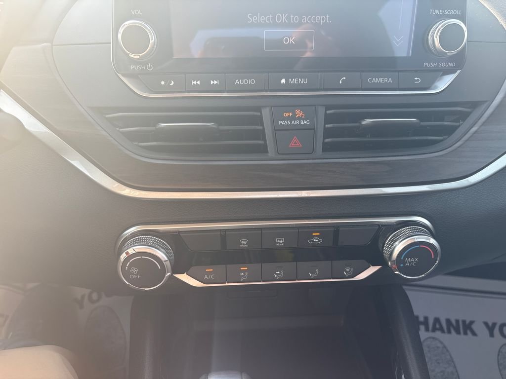 Used 2024 Gray Nissan 2.5 SV image 19