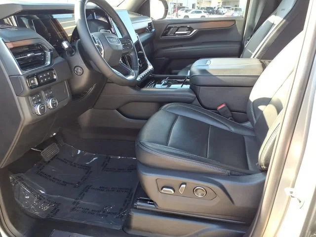 Used 2025 Sterling Metallic GMC Denali image 14