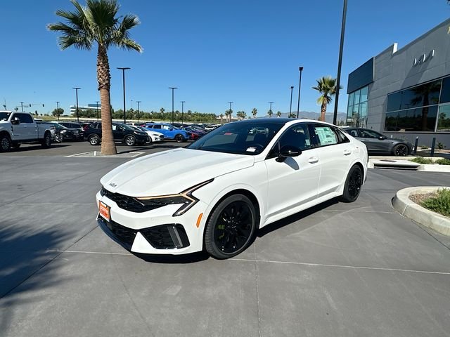 New 2026 Snow White Pearl Kia GT image 3