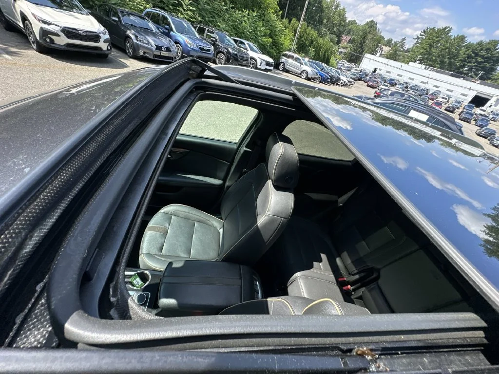 Used 2022 Gray Chevrolet Premier image 8