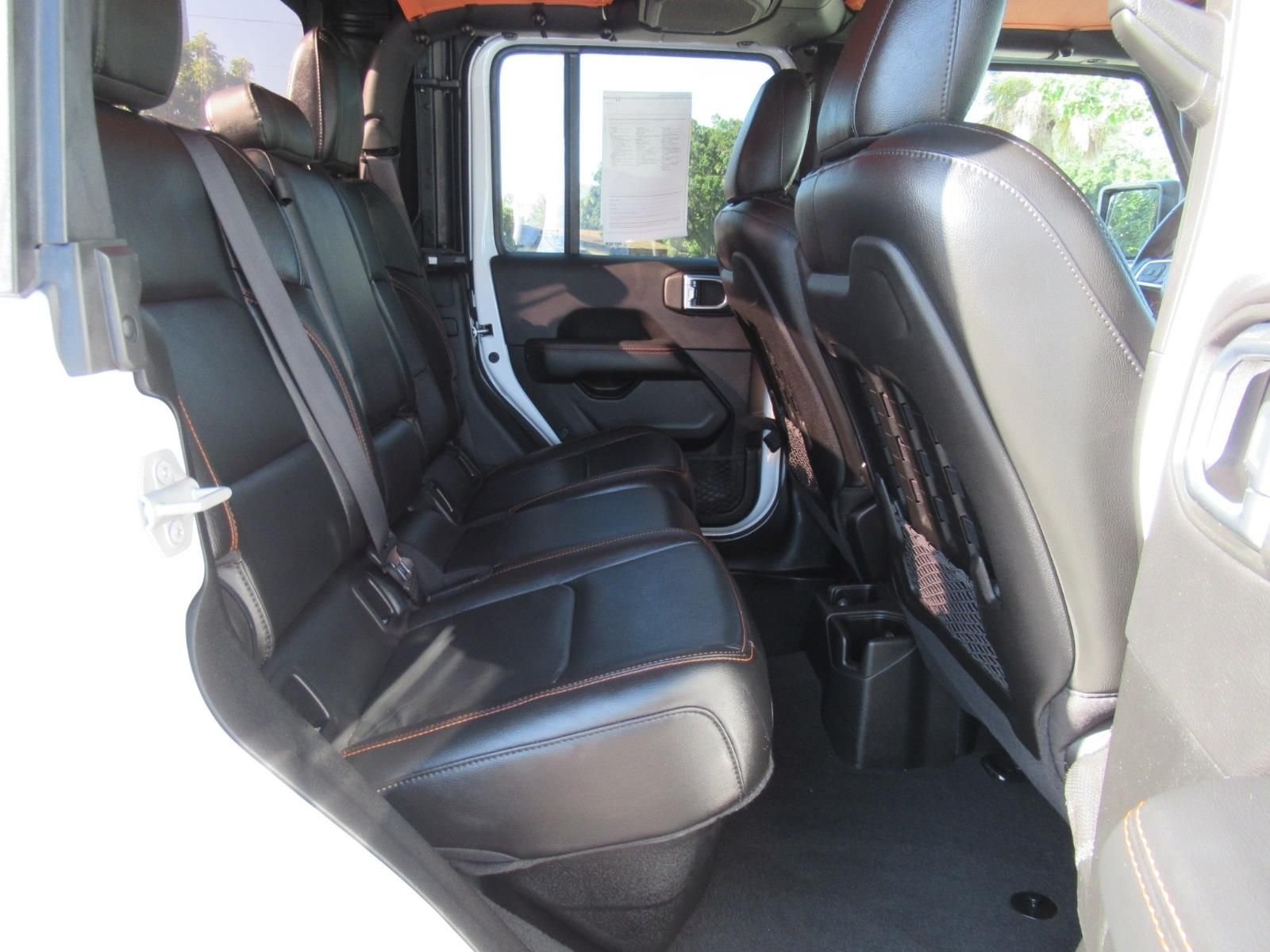 Used 2022 White Jeep Mojave image 35