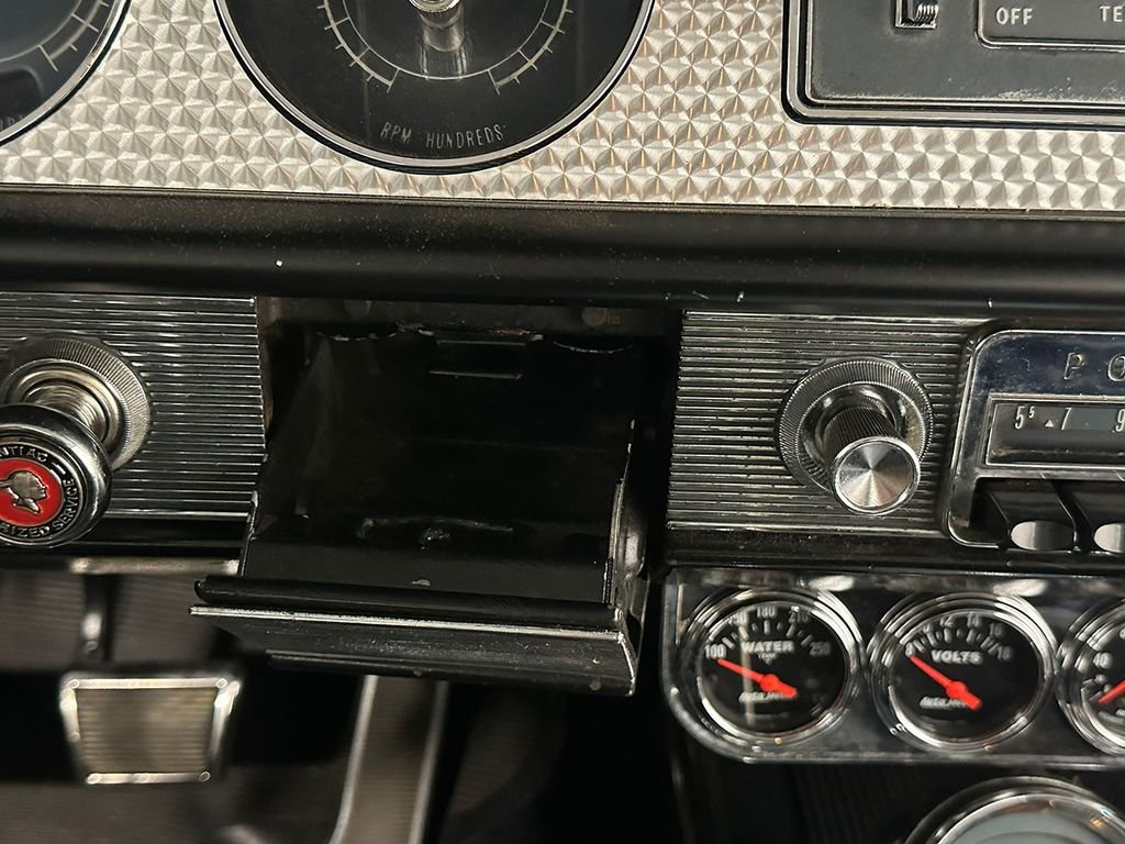 Used 1964 Green Pontiac  image 63