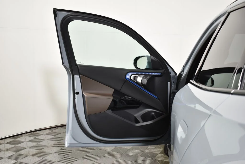 Used 2026 Gray BMW 30 xDrive image 28