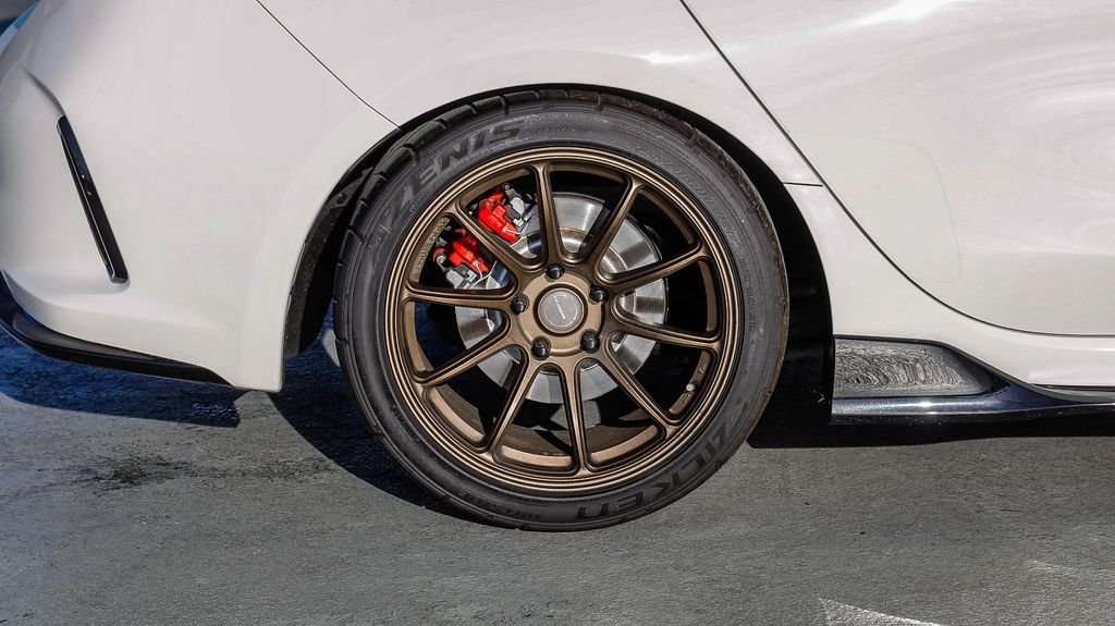 Used 2025 Championship White Honda  image 12
