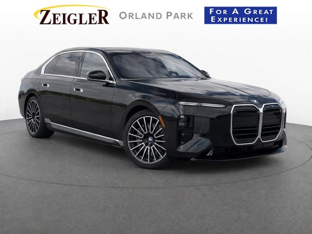 2027 BMW 740i 