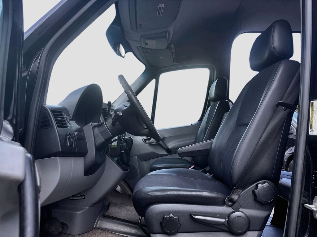 Used 2012  Mercedes-Benz Passenger 170 WB image 27