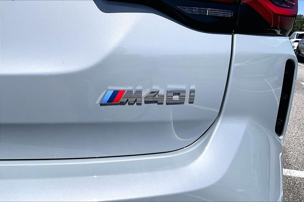 Used 2024 Gray BMW M40i image 21
