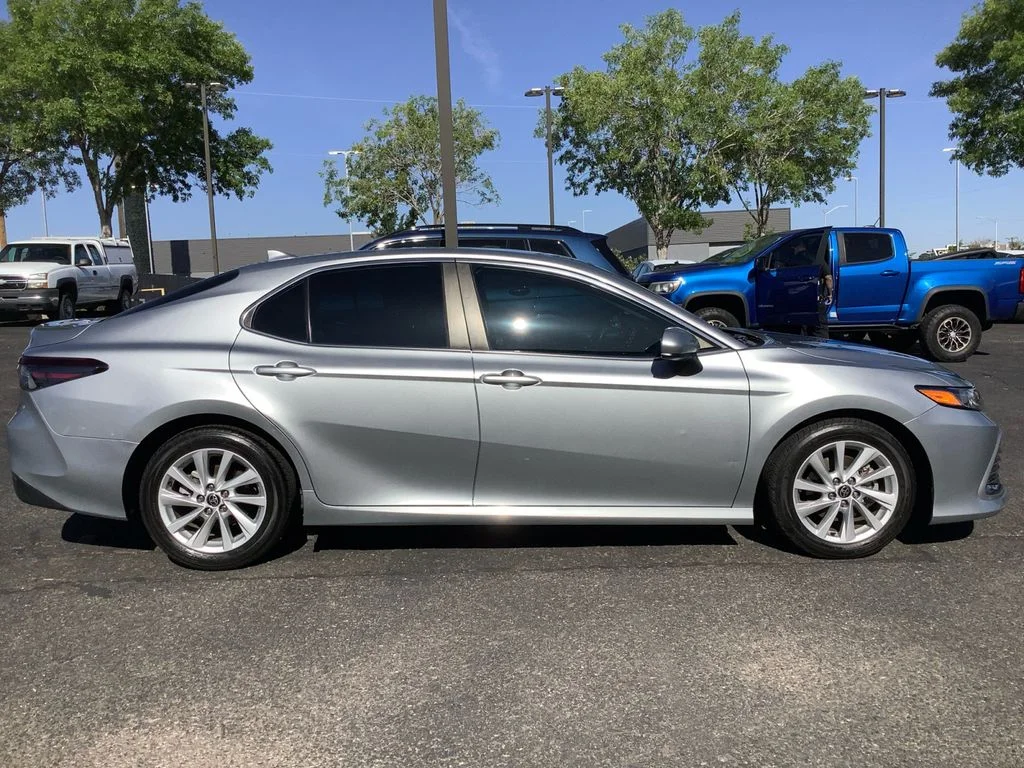 Used 2023 Silver Toyota LE image 28